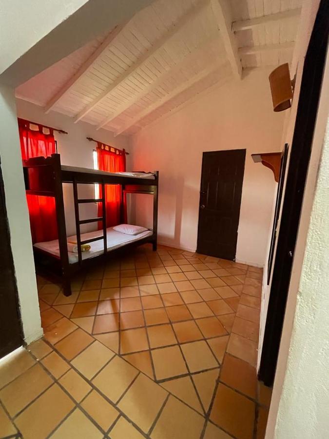 Hotel Candilejas Puerto Berrio Екстериор снимка